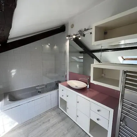Holiday home Maison A 23 Minutes De Paris Rosny-sous-Bois