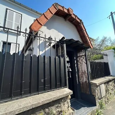 Holiday home Maison A 23 Minutes De Paris Rosny-sous-Bois